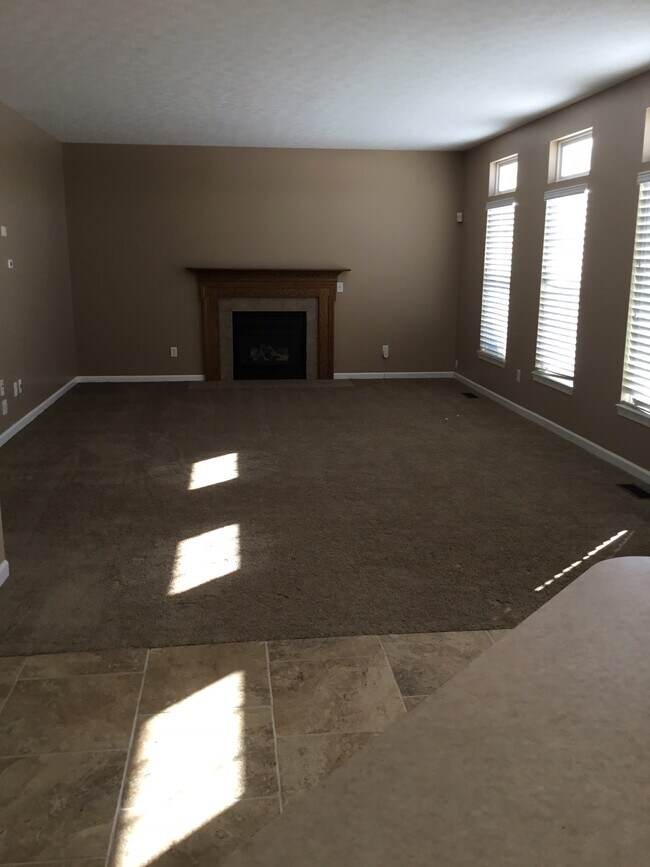 Photo - 5573 Woodmansee Way