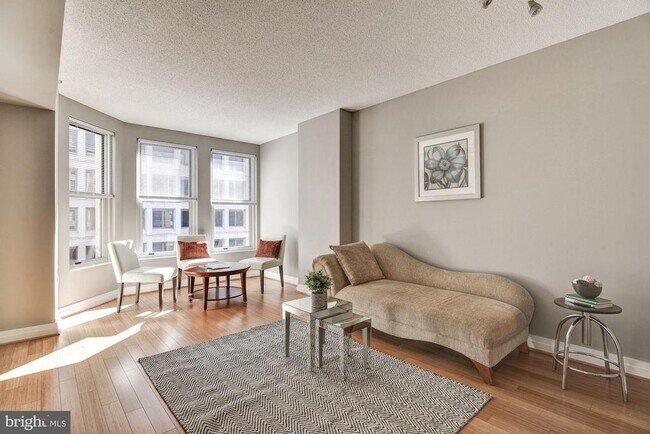 Building Photo - 915 E St NW Unit 812 Rental