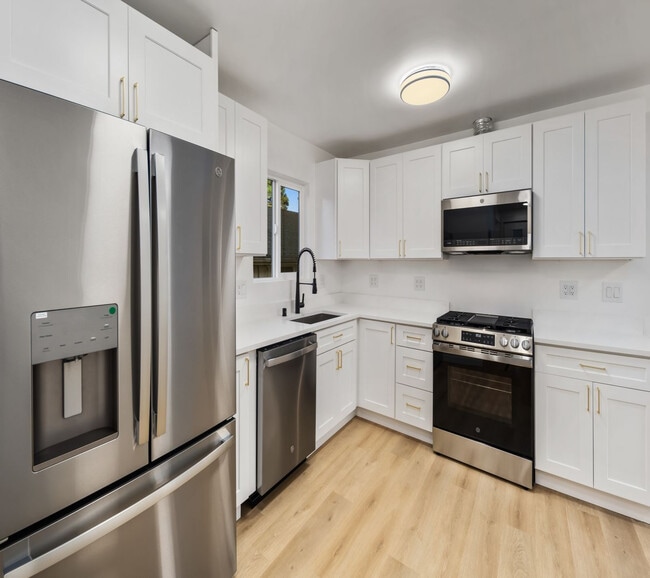 Photo - 5945 Fauntleroy Way SW Unit A