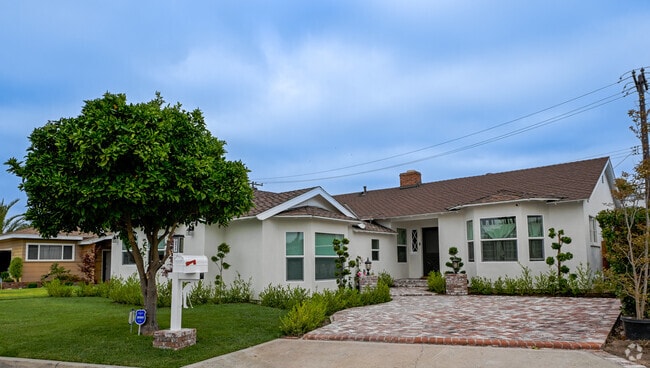 Building Photo - 10513 Marbel Ave Rental