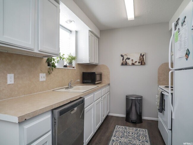 Photo - 85 S 1450 W Unit 1