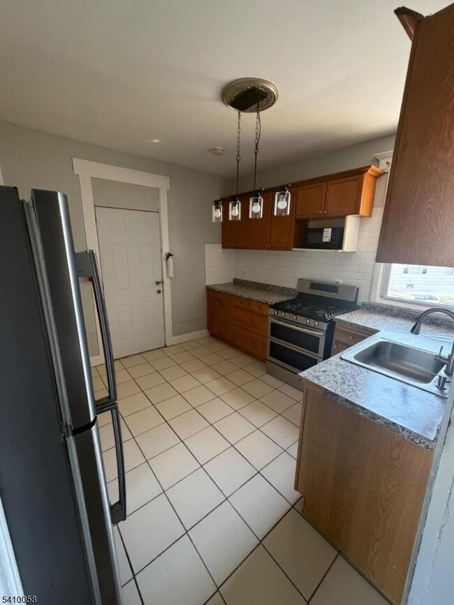 Photo - 32 Rosehill Pl Unit 2