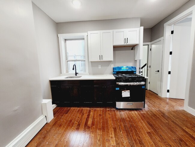 940 Westside Ave 4 - 949 W Side Ave Unit 4