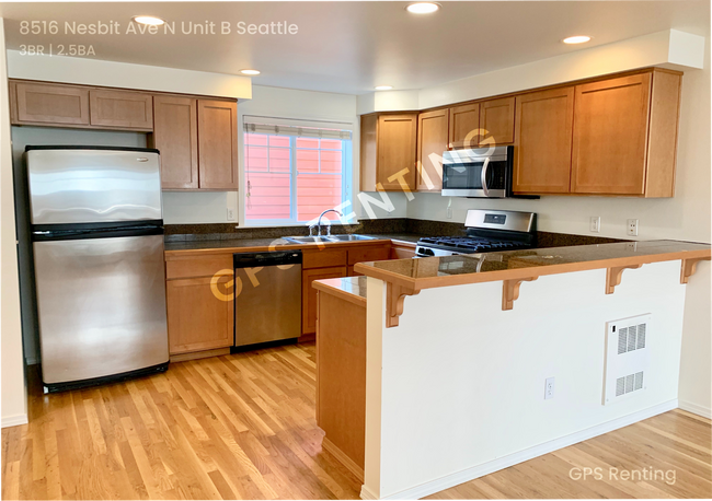 Photo - Beautiful N. Seattle 3 story townhouse wit...