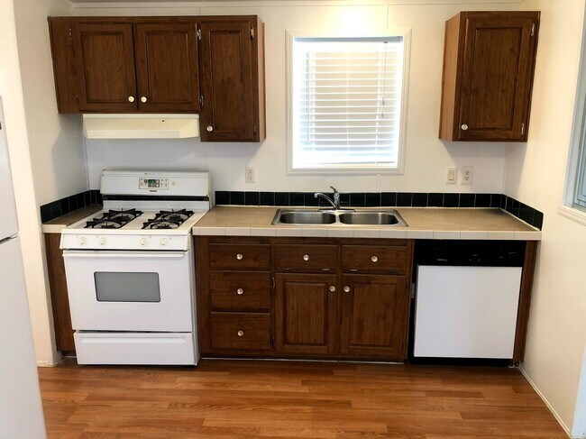 Photo - 421 N 200 W St Apartment Unit 6