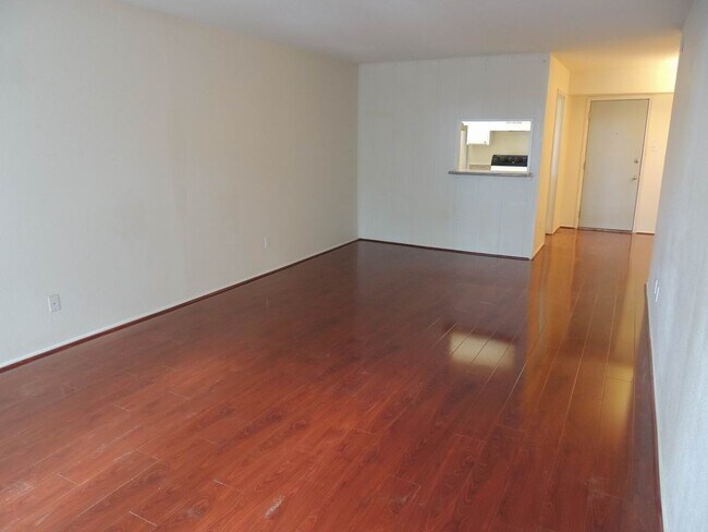 Photo - 4641 Wild Indigo St Unit 445