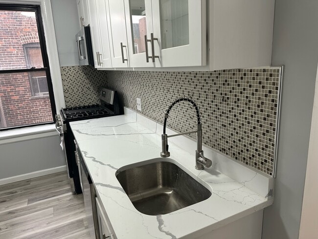 Photo - 429 Fairmount Ave Unit Apt. 402