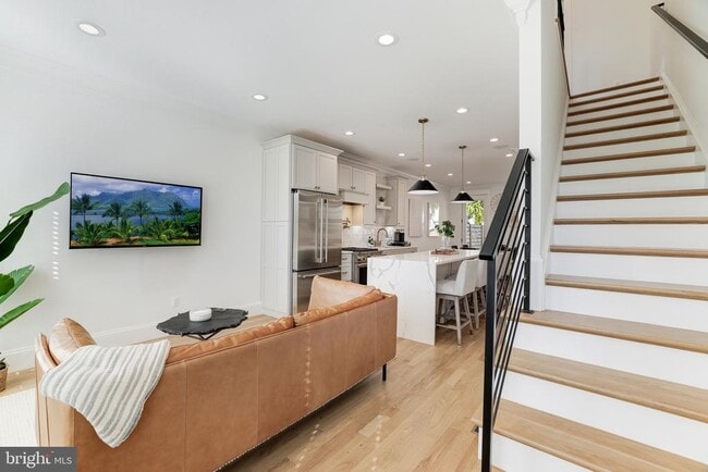 Photo - 1415 Princess St