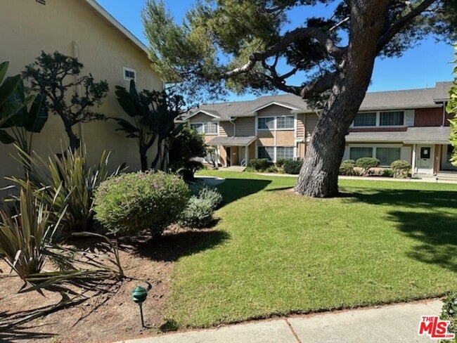 Photo - 3500 W Manchester Blvd Unit 305