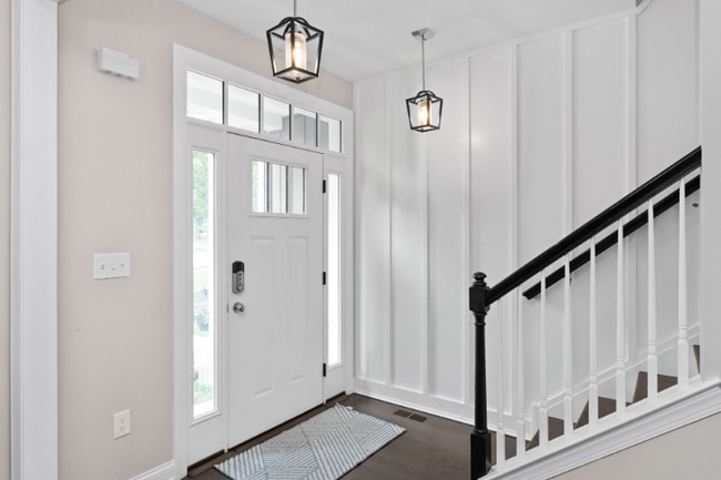 Photo - 516 Coates Ln