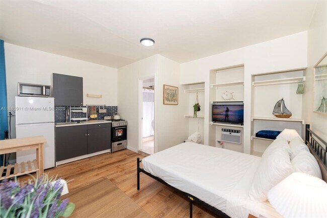 Photo - 709 NE 2nd Ct Unit 1-9