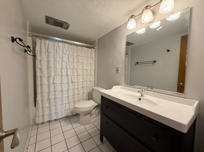 Photo - 5006 Sherwood Ln