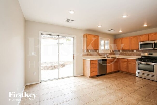 Photo - 3937 Philomena St