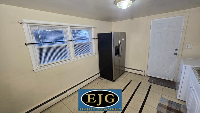 Photo - 18 Inglewood Ter Unit 18