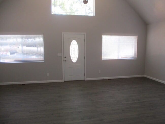 Photo - 1621 W Huning