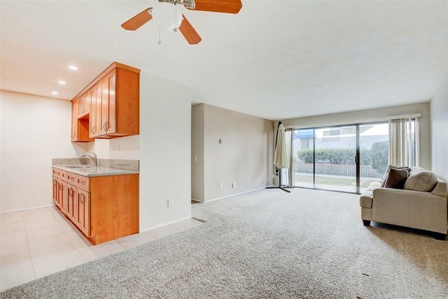 Photo - 8338 Regents Rd Unit 1Q