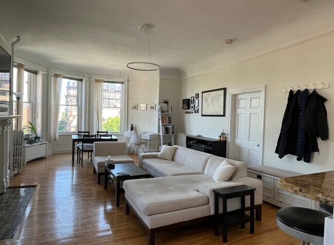 Building Photo - 362 Commonwealth Ave Unit 5G Rental