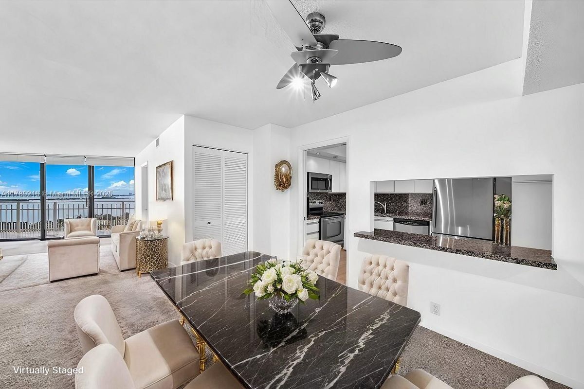 Photo - 1000 Quayside Terrace Condo