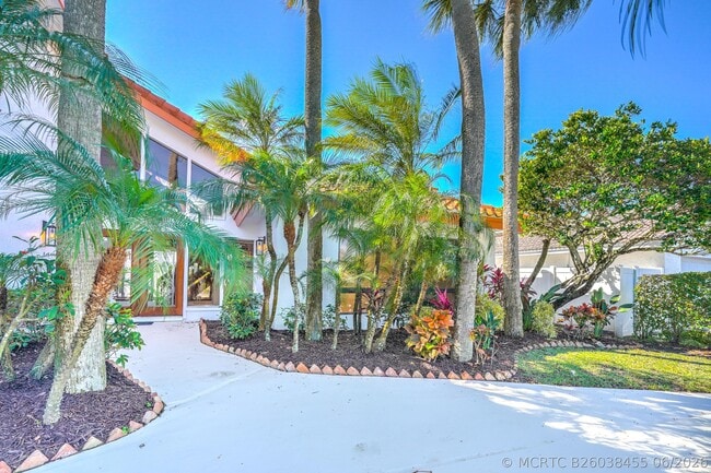 5730 Vista Linda Ln
