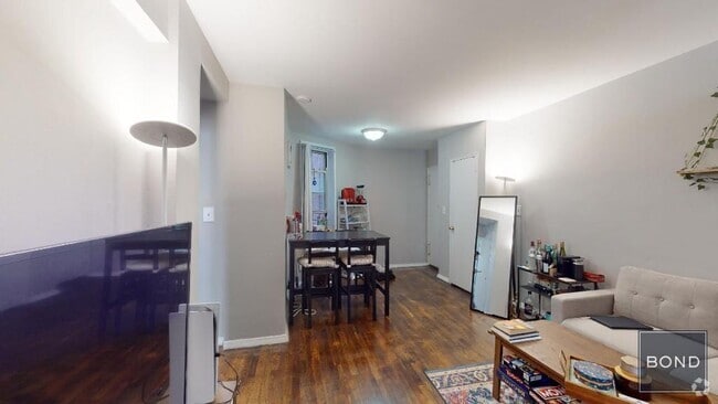 Building Photo - 340 E 58th St Unit 3A Rental