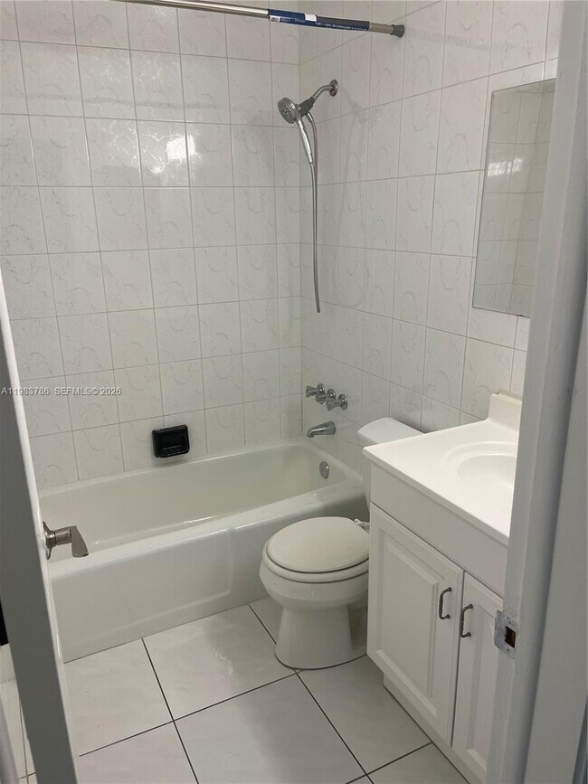 Photo - 1820 N 17th Ave Unit 1