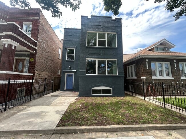 Building Photo - 6546 S Campbell Ave Rental