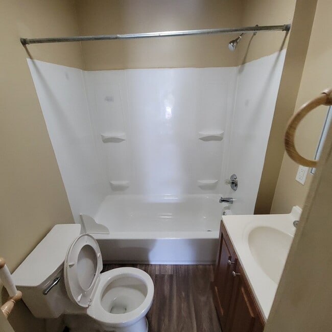 Irvington 4BR/2BA House w/Central Air!