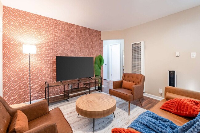 Photo - 2312 Bonar St Unit ID1325685P