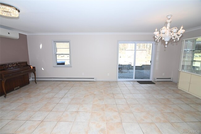 Photo - 94 Baldwin Ln