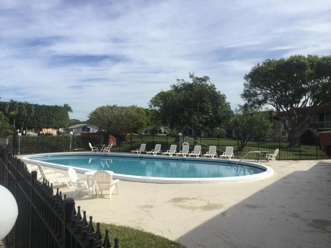 Photo - 9272 SW 3rd St Unit 410