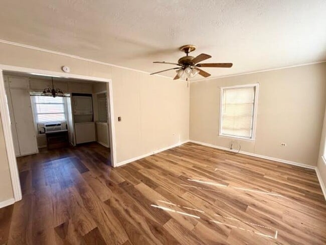 Photo - 3809 Homan Ave