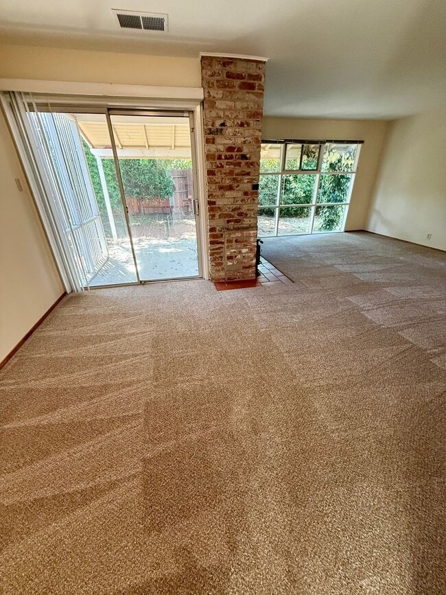 Photo - 3139 Baker Dr