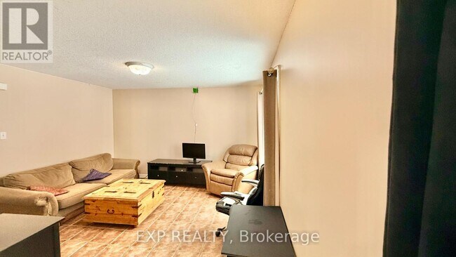 Photo - 16 Marshall St