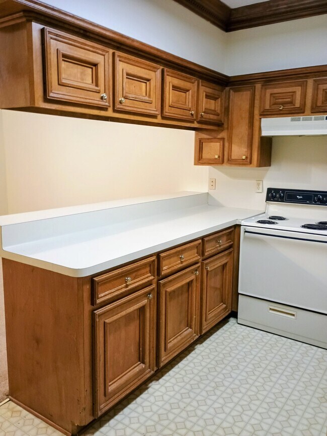 Photo - 110 N 5th St