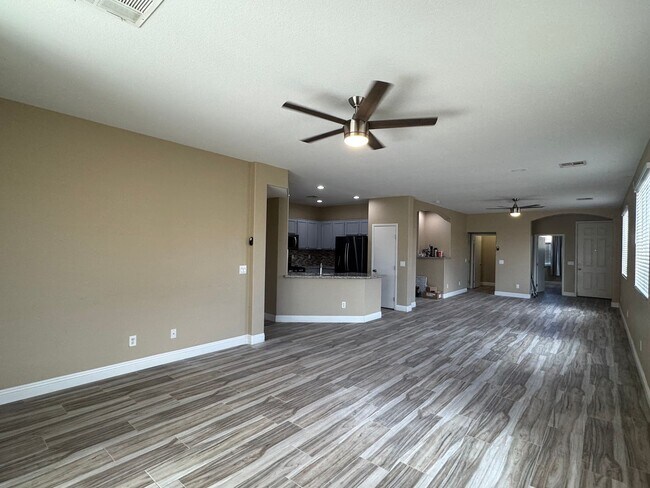 Photo - 4-bedroom home, 4th bedroom is large, 3cg