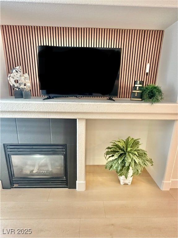 Photo - 10195 Queensbury Ave