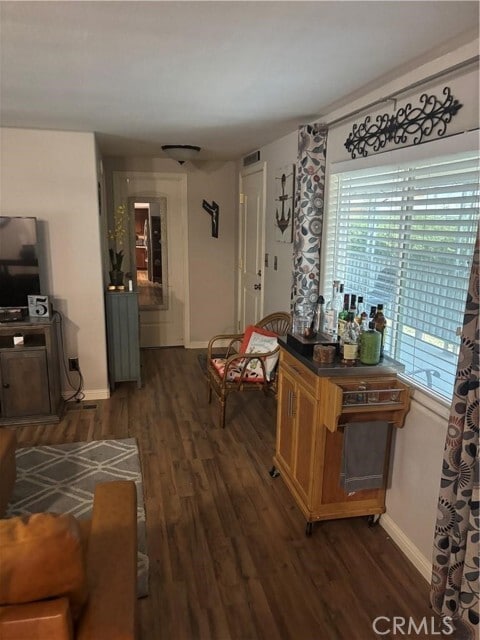 Photo - 670 Channel Way