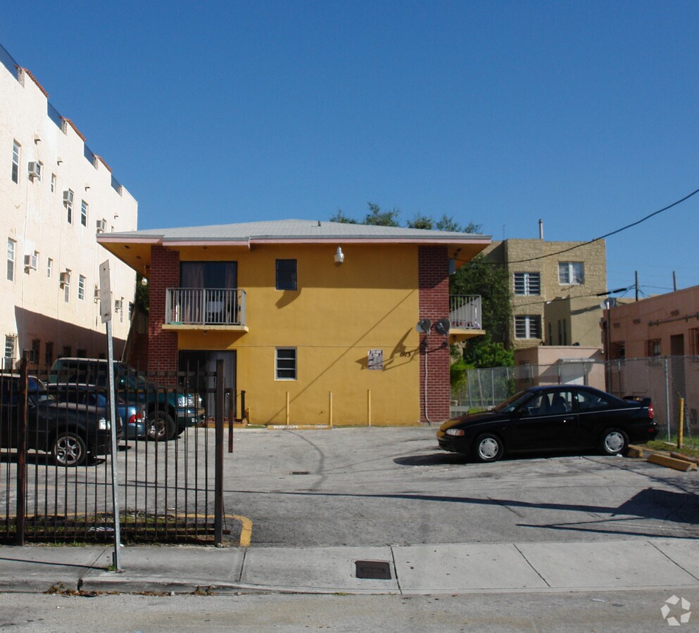 Photo - 1143 SW 5th St