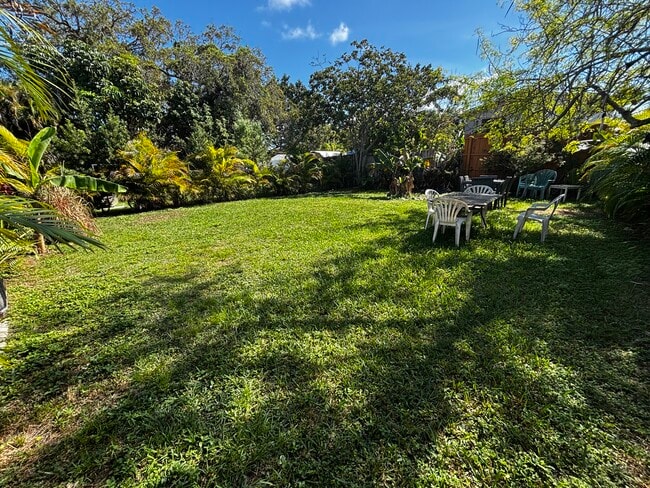 Building Photo - 2982 SW 25th St Unit #2