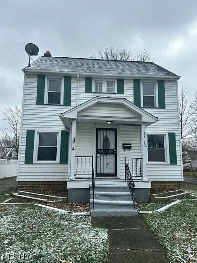 Three Bedroom One Bathroom in Euclid - Three Bedroom One Bathroom in Euclid House