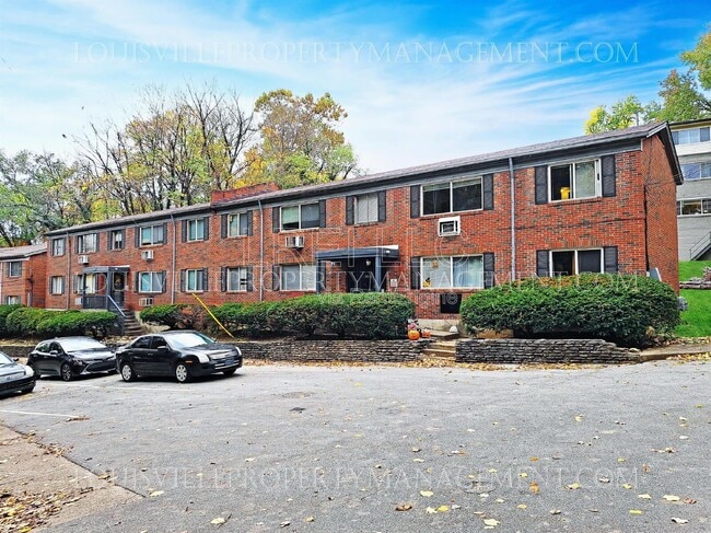 Building Photo - 2421 Lindsay Ave Unit 1