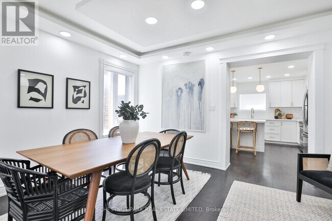 Photo - 1341 Dupont St