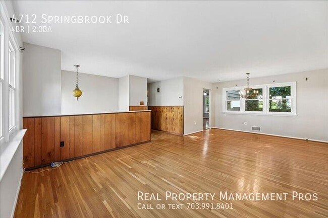 Photo - 4712 Springbrook Dr