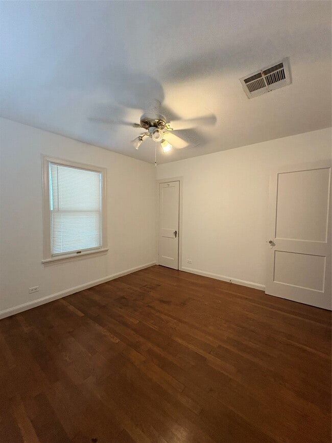 Photo - 2011 33rd St