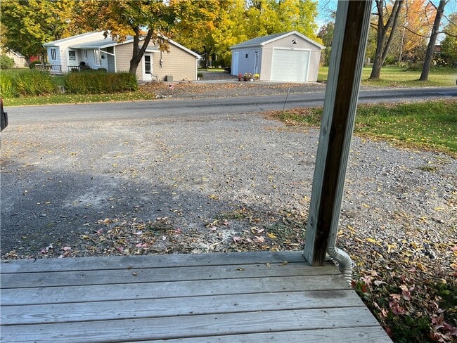 Photo - 4543 Mayflower Rd