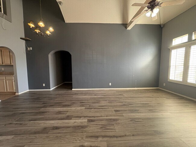 Photo - EASTSIDE HOME FOR RENT IN "THE TIERRAS"
