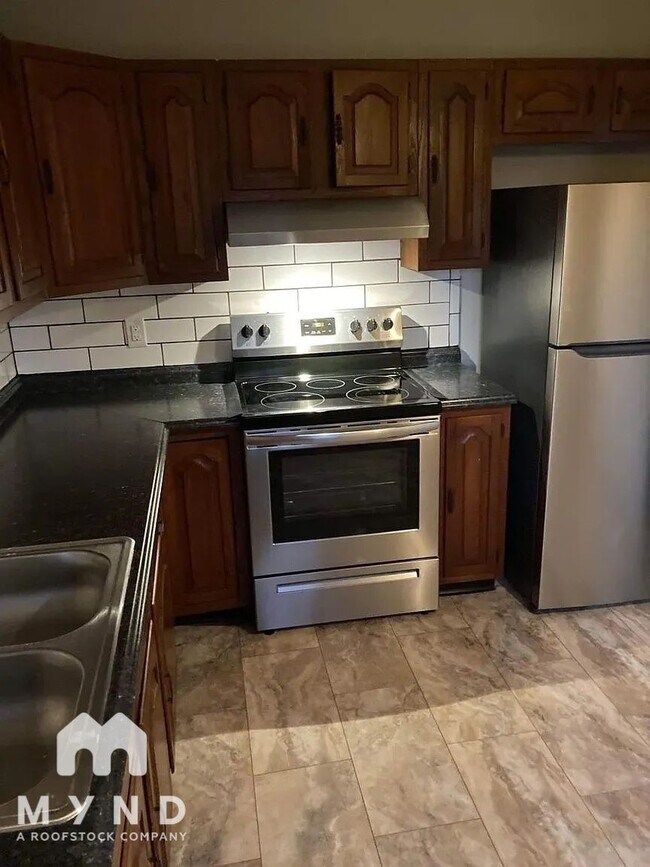 Photo - 10319 E 78 St