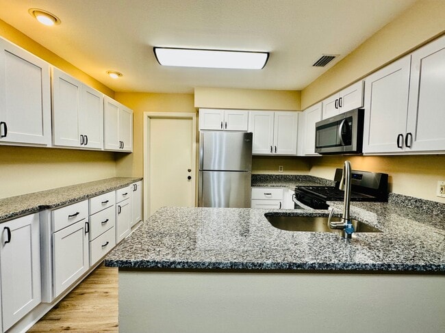 Photo - 15082 SW 38th Cir
