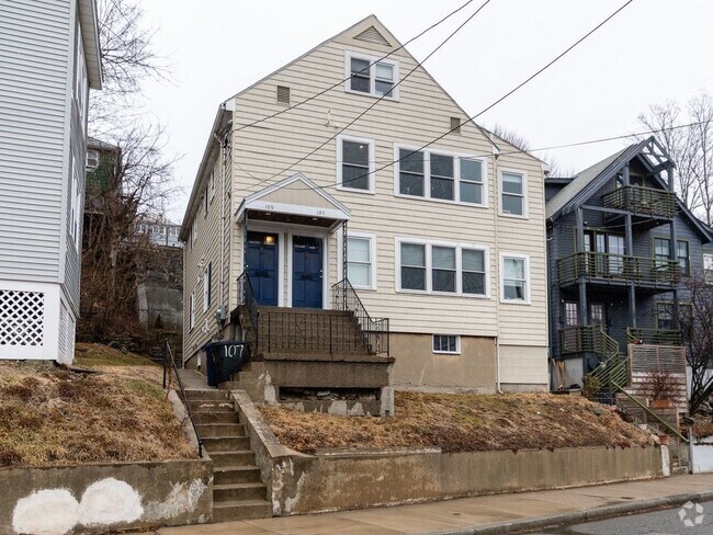 Building Photo - 107 Kenrick St Unit 107 Rental