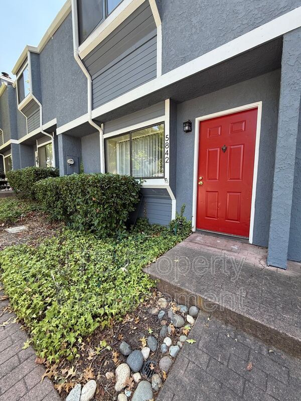 Building Photo - 5842 Alorn Ln Rental